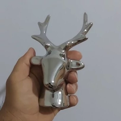 اکسسوری دکوری گوزن کوهستان طلایی